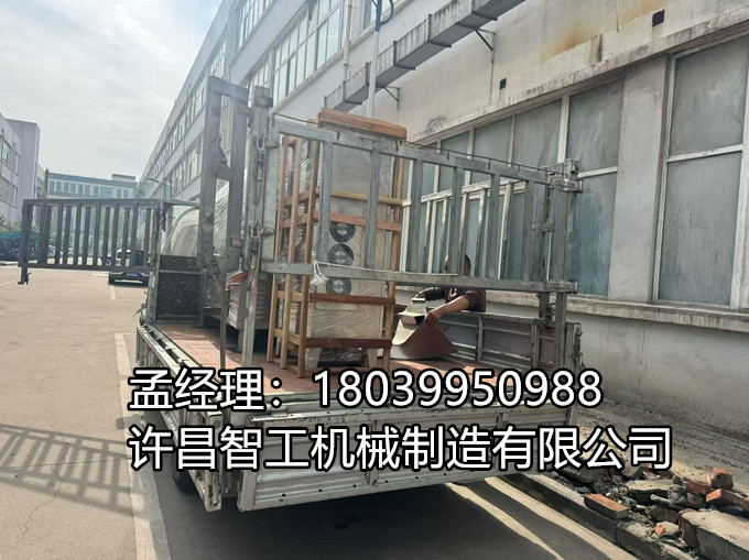 4月11日，7-15型電磁炒貨機專車發(fā)往安徽！