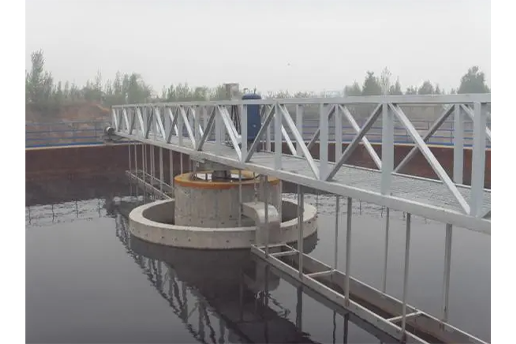 周邊傳動全橋式吸泥機