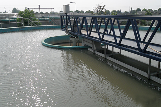 周邊傳動(dòng)橋式刮泥機(jī)