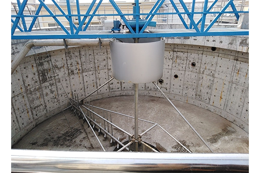 懸掛式中心傳動(dòng)濃縮機(jī)